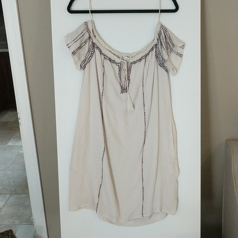 Off the shoulder lush dress